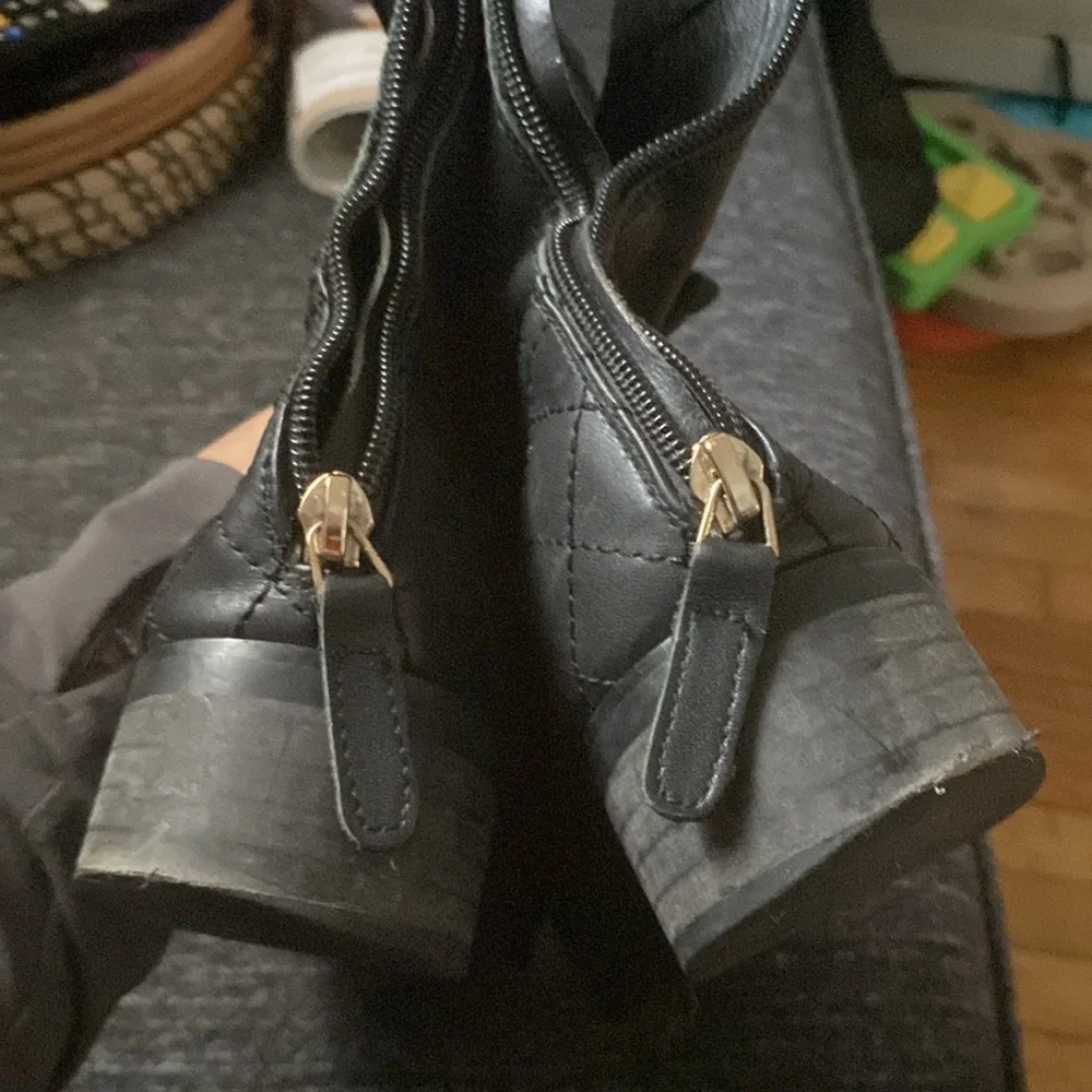 Chanel Size 40 Black Boots - Picture 3 of 8